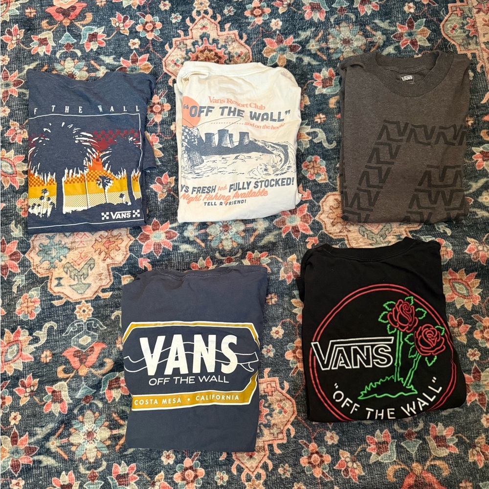Men’s Vans Short Sleeve Graphic Tee Bundle - SMALL - Navy, White, Gray, Black